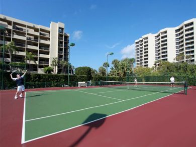 Luxury Longboat Key Two Bedroom Vacation Condo Sleeps 4